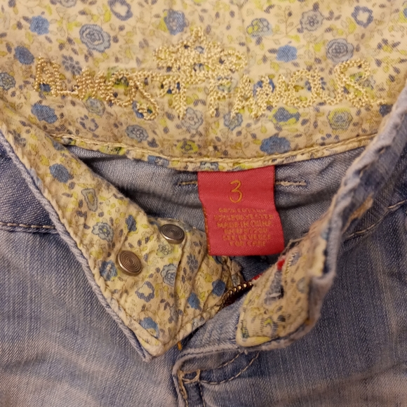 Short Shorts Almost Famous Light Blue Jeans - Picture 9 of 12